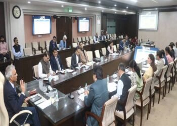 हितग्राही मूलक योजनाओं का लाभ सुनिश्चित हों : मुख्य सचिव जैन