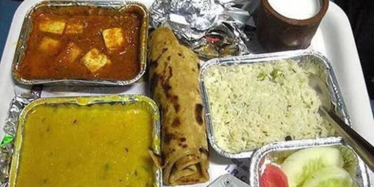 एमपी में पोहा-जलेबी और बिहार में लिट्टी-चोखा… IRCTC ने शुरू की मेन्यू में बदलाव की तैयारी