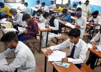 बोर्ड परीक्षा से पहले शिक्षकों का संकट, चुनाव ड्यूटी और सीसीएल से पढ़ाई प्रभावित