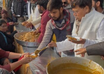 शहर को स्वच्छ और स्वस्थ बनाने के लिए जन आंदोलन में सहभागी बनें : ऊर्जा मंत्री तोमर