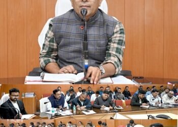 रबी फसल के लिए खाद एवं बीज की समय पर उपलब्धता सुनिश्चित करने के निर्देश