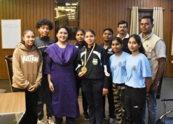 कलेक्टर ने कुमारी दिपाली व बाॅक्सिंग खिलाड़ियों से की मुलाकात