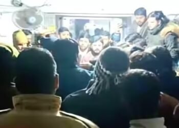 कानपुर: भाजयुमो नगर मंडल मंत्री को चौकी में बंद कर पीटा, कार्यकर्ताओं ने पुलिस थाना घेर लिया