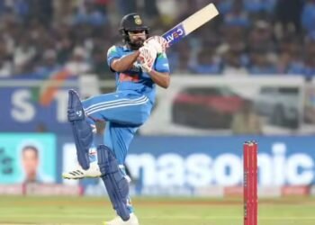 अब विजय हजारे ट्रॉफी में भी चला रोहित शर्मा का बल्ला, सिक्किम की धज्जियां उड़ा दी