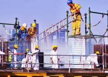 सऊदी अरब, UAE में AI का असर नहीं, 5 साल में 15 लाख कामगारों की जरूरत, भारतीयों की बल्ले-बल्ले