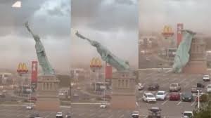 ब्राजील में तेज तूफान में गिरी 24 मीटर ऊंची ‘स्टेच्यू ऑफ लिबर्टी’, पहले झुकी और अगले ही पल चूमने लगी जमीन, वीडियो