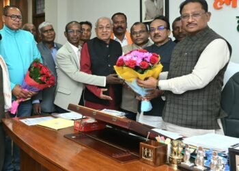 मुख्यमंत्री साय से अखिल भारतीय राष्ट्रीय महासभा हल्बा हल्बी आदिवासी समाज के प्रतिनिधि मंडल के सदस्यों ने सौजन्य मुलाकात की