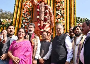 मुख्यमंत्री विष्णु देव साय ने पूर्व प्रधानमंत्री स्वर्गीय श्री अटल बिहारी वाजपेयी की जयंती पर 115 शहरों में अटल परिसरों का लोकार्पण किया