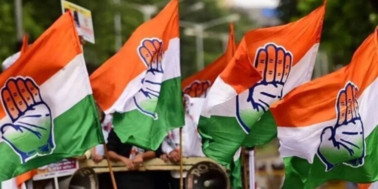 MP में फिर तेज हुई दलित-आदिवासी राजनीति, कांग्रेस साधने के लिए मुद्दों को दे रही हवा