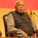 सिर्फ भाजपा को देखकर संघ के बारे में विचार न बनाएं, संघ किसी का रिमोट कंट्रोल नहीं, भोपाल में संघ प्रमुख मोहन भागवत ने कहा