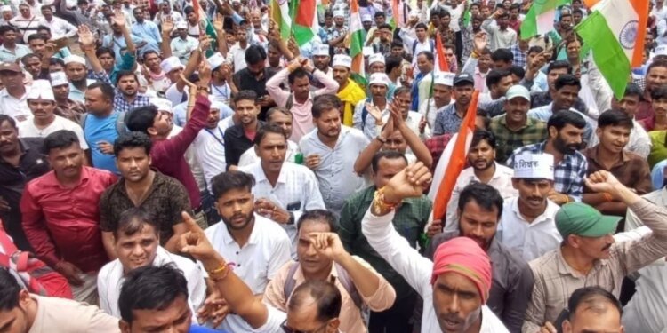 DA, कैशलेस स्वास्थ्य बीमा और पदोन्नति की मांग ने पकड़ा जोर… 11 सूत्रीय मांगों को लेकर भोपाल में कर्मचारी करेंगे मंत्रालय का घेराव