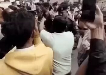 CAF वेटिंग लिस्ट अभ्यर्थियों का 7 साल का इंतजार, गृहमंत्री आवास घेरकर प्रदर्शन तेज