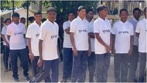 1.19 करोड़ के इनामी 63 नक्सलियों ने किया सरेंडर:इनमें 18 महिला नक्सली भी शामिल, एंबुश और रेकी कर हमलों में थे माहिर