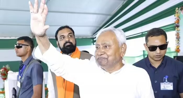 बिहार कैबिनेट में नीतीश के बाद JDU का नंबर-2 नेता कौन? 1985 से है मुख्यमंत्री की दोस्ती