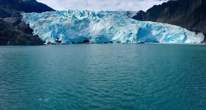 पहाड़ों में वॉटर बम : कश्मीर की हिमनदी झीलें तबाही के कगार पर, पढ़िए एक्सपर्ट्स की डरा देने वाली चेतावनी