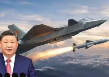 चीन की रहस्यमय PL-17 मिसाइल की पहली बार करीब से झलक, PL-15 से कितनी खतरनाक, 400KM रेंज, रफ्तार जानें?