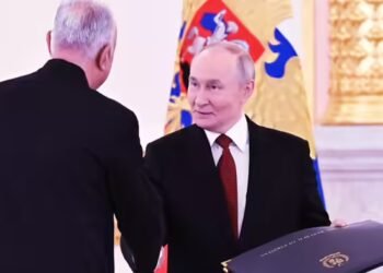 पाकिस्तान के साथ रिश्ते ‘आपसी फायदेमंद’, पुतिन ने भारत के दुश्मन की क्‍यों जमकर तारीफ की