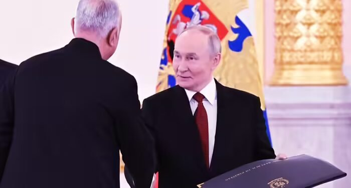 पाकिस्तान के साथ रिश्ते ‘आपसी फायदेमंद’, पुतिन ने भारत के दुश्मन की क्‍यों जमकर तारीफ की