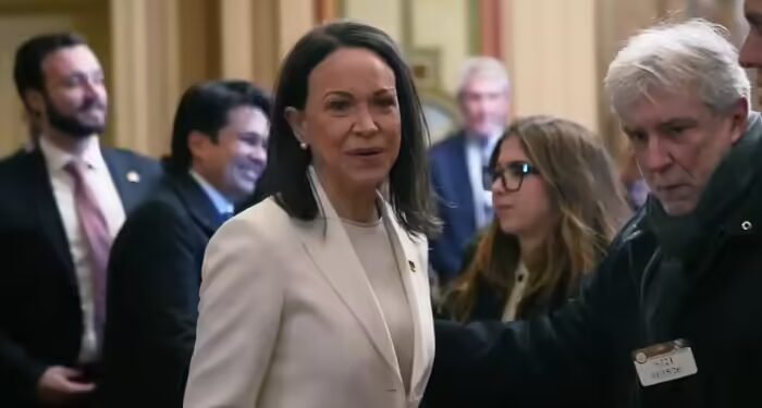 ट्रंप की नोबेल पुरस्कार वाली तेल मालिश नहीं आई काम, US ने किया वीजा बैन, मुनीर पर बरसे पाकिस्तानी