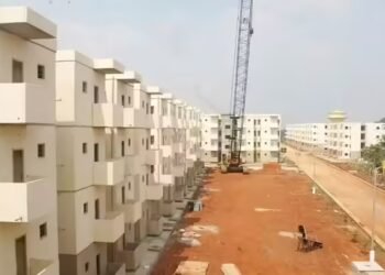 दिल्ली में बिके 9 लाख रुपये के फ्लैट, मच गई अफरा-तफरी, डीडीए की यह स्कीम कैसी