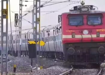 रेलवे में अब नहीं दिखेगी अंग्रेजों के जमाने की यह निशानी, रेल मंत्री ने किया बड़ा ऐलान