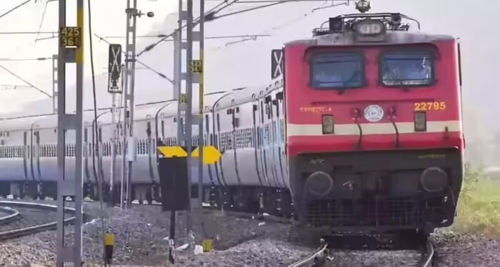 रेलवे में अब नहीं दिखेगी अंग्रेजों के जमाने की यह निशानी, रेल मंत्री ने किया बड़ा ऐलान