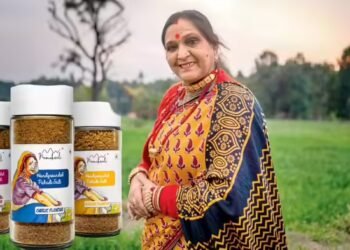 नमक बेचकर लाखों रुपये कमा रही यह पहाड़ी महिला, विदेश तक पहुंचा स्वाद