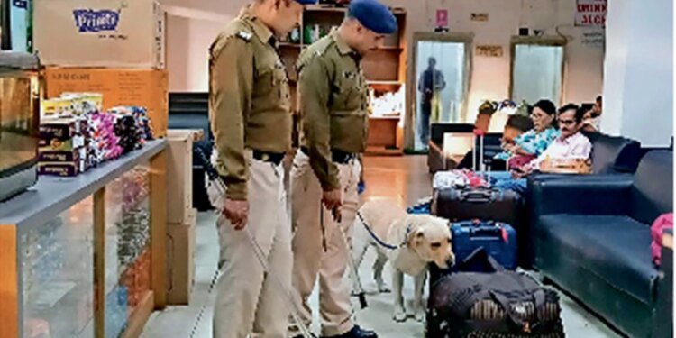 सीहोर में कुबेरेश्वर धाम मेले को लेकर भोपाल स्टेशन पर हाई अलर्ट, भीड़ को देखकर बढ़ाई सुरक्षा