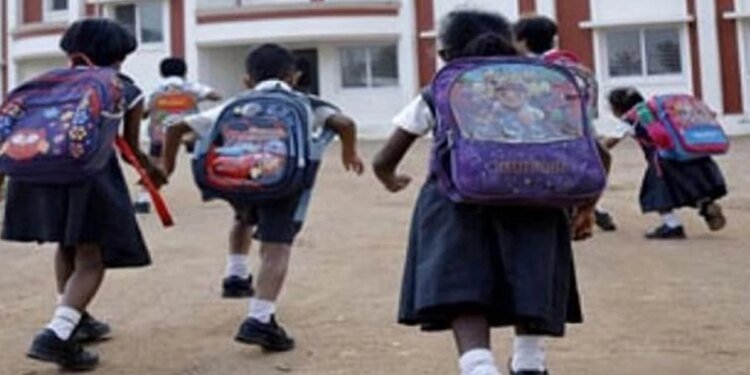 मध्य प्रदेश में प्राइवेट स्कूलों को 15 फरवरी तक फीस और किताबों की देनी होगी जानकारी