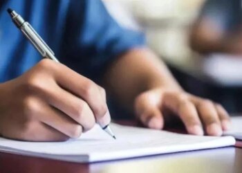 5वीं-8वीं के परीक्षा केंद्र 5 किमी दूर भेजे, छोटे बच्चों और अभिभावकों की बढ़ी मुश्किलें