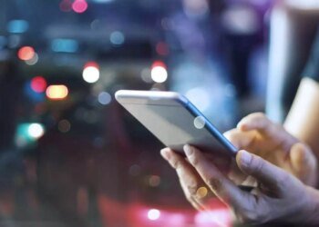 सिक्युरिटी गार्ड को आया आधार अपडेट करने का फर्जी मैसेज, एक क्लिक में उड़ गई मेहनत की सारी कमाई