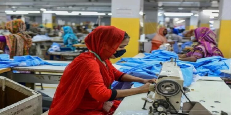 मध्य प्रदेश में 32 लाख करोड़ के निवेश का रोडमैप तैयार, टेक्सटाइल से लेकर ऑटोमोबाइल तक खुलेंगे रास्ते