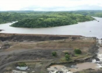 कारम बांध टूटने के मामले में सीई, अधीक्षण यंत्री समेत पांच इंजीनियर दोषी, तीन को मिली क्लीनचिट