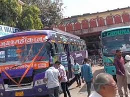 MP में होली से पहले बसों की हड़ताल:नई परिवहन नीति से मालिक-ऑपरेटर्स नाराज