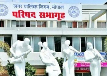 स्ट्रीट लाइट और अतिक्रमण की शिकायतों में भोपाल नंबर वन:नगर निगम में 39 दिन में 8 हजार शिकायतें, प्रदेश में सबसे ज्यादा