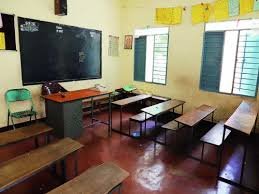 प्राइवेट स्कूलों में स्टूडेंट्स की संख्या ज्यादा:रायपुर में 10 में से 6 बच्चे निजी और 4 बच्चे सरकारी स्कूल में पढ़ रहे