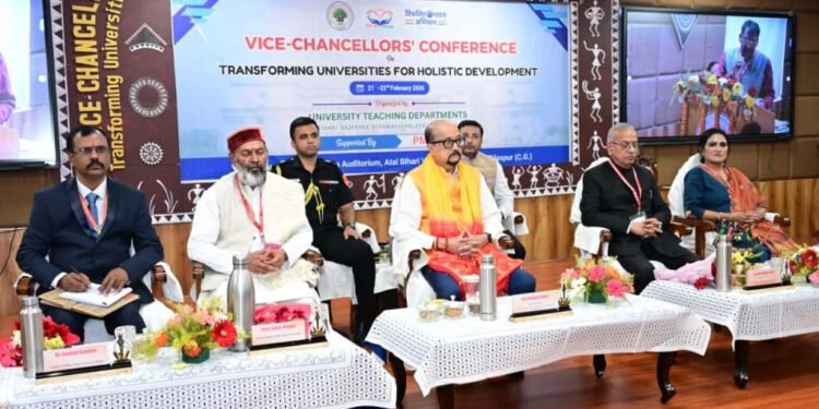 ट्रांजैक्शन नहीं, ट्रांसफॉर्मेशन बने जीवन का लक्ष्य : राज्यपाल डेका