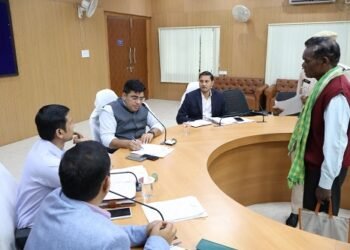 जनदर्शन में कलेक्टर ने सुनी दूरस्थ वनांचल से लेकर शहरी क्षेत्रों तक की समस्याएं