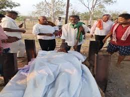 6 पौवा शराब के साथ पकड़ाए शख्स ने लगाई फांसी