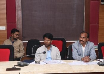 निर्माण विभागों की मासिक समीक्षा बैठक सम्पन्न, कलेक्टर ने दिए गुणवत्तापूर्ण कार्यों के निर्देश