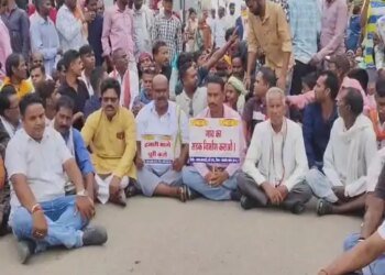 जांजगीर-चांपा विधायक समेत 12 गिरफ्तार:7 महीने पहले सड़क-निर्माण की मांग लेकर किया था चक्काजाम