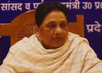 मायावती के अकेले चुनावी मैदान में उतरने के ऐलान का क्या है मतलब, क्या BJP-SP को घेरने की तैयारी