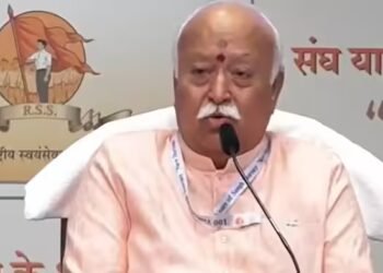 RSS के भरोसे ना रहें, जाति-बिरादरी में चर्चा कर बड़े हिंदू समाज के लिए काम करें: संघ प्रमुख मोहन भागवत