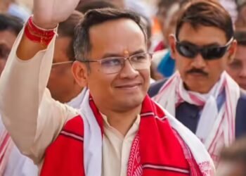 असम में गौरव गोगोई का कांग्रेस कार्यकर्ताओं ने ही किया घेराव, बोले- बात नहीं मानीं तो सिर मुंडवा लेंगे