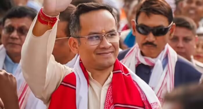 असम में गौरव गोगोई का कांग्रेस कार्यकर्ताओं ने ही किया घेराव, बोले- बात नहीं मानीं तो सिर मुंडवा लेंगे