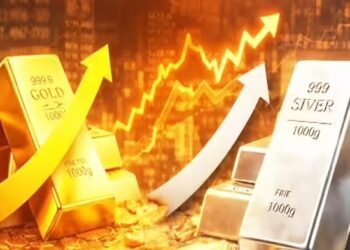बाजार खुलते ही 15200 रुपये महंगी हुई चांदी, सोना भी पीछे नहीं
