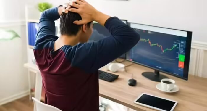 रातों-रात करोड़पति बनाने वाला शेयर अब कर रहा बर्बाद