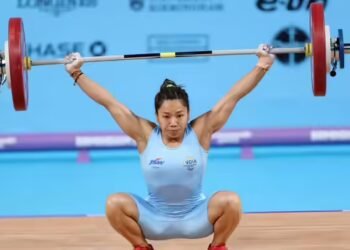 वेटलिफ्टिंग चैंपियनशिप में मीराबाई चानू की धूम, एक ही कैटेगरी में तीन नेशनल रिकॉर्ड तोड़ डाले