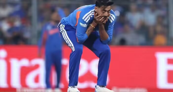 अक्षर पटेल को और क्या करना होगा? ऑलराउंडर को मिला ग्रेड सी कॉन्ट्रैक्ट तो BCCI पर बरसे आकाश चोपड़ा