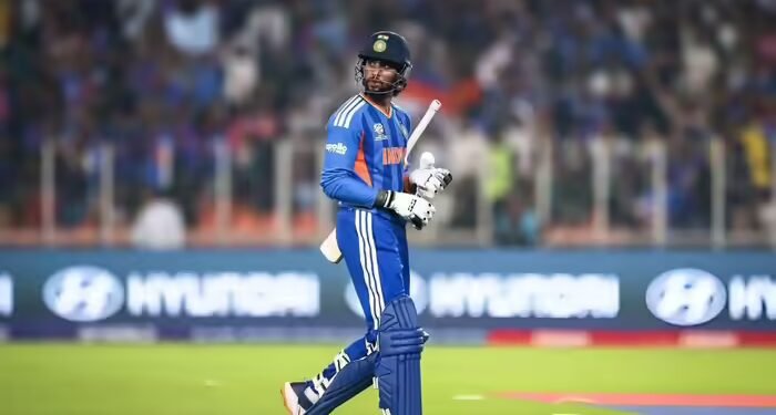 तिलक वर्मा पर आग बनकर बरसे भारतीय दिग्गज, इस हरकत के लिए खूब सुनाया, प्लेइंग 11 में होने पर भी उठाए सवाल